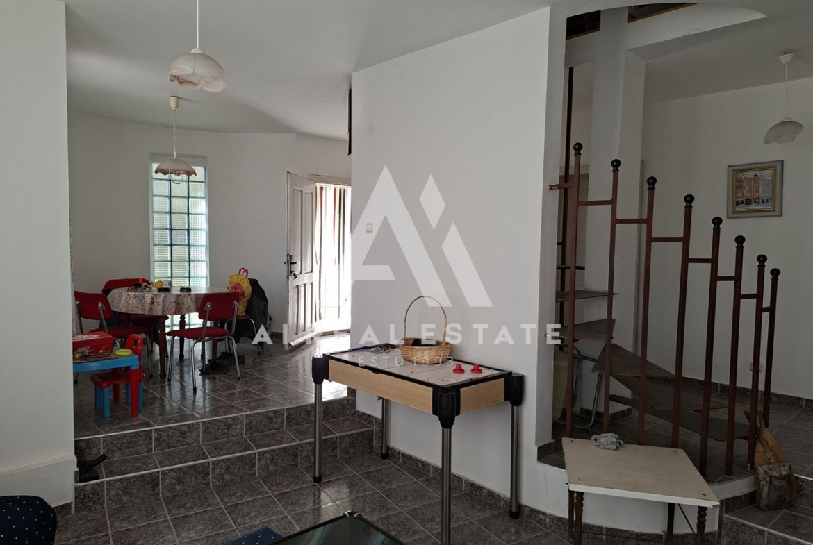 КЪЩА С.КОМАРЕВО - 0