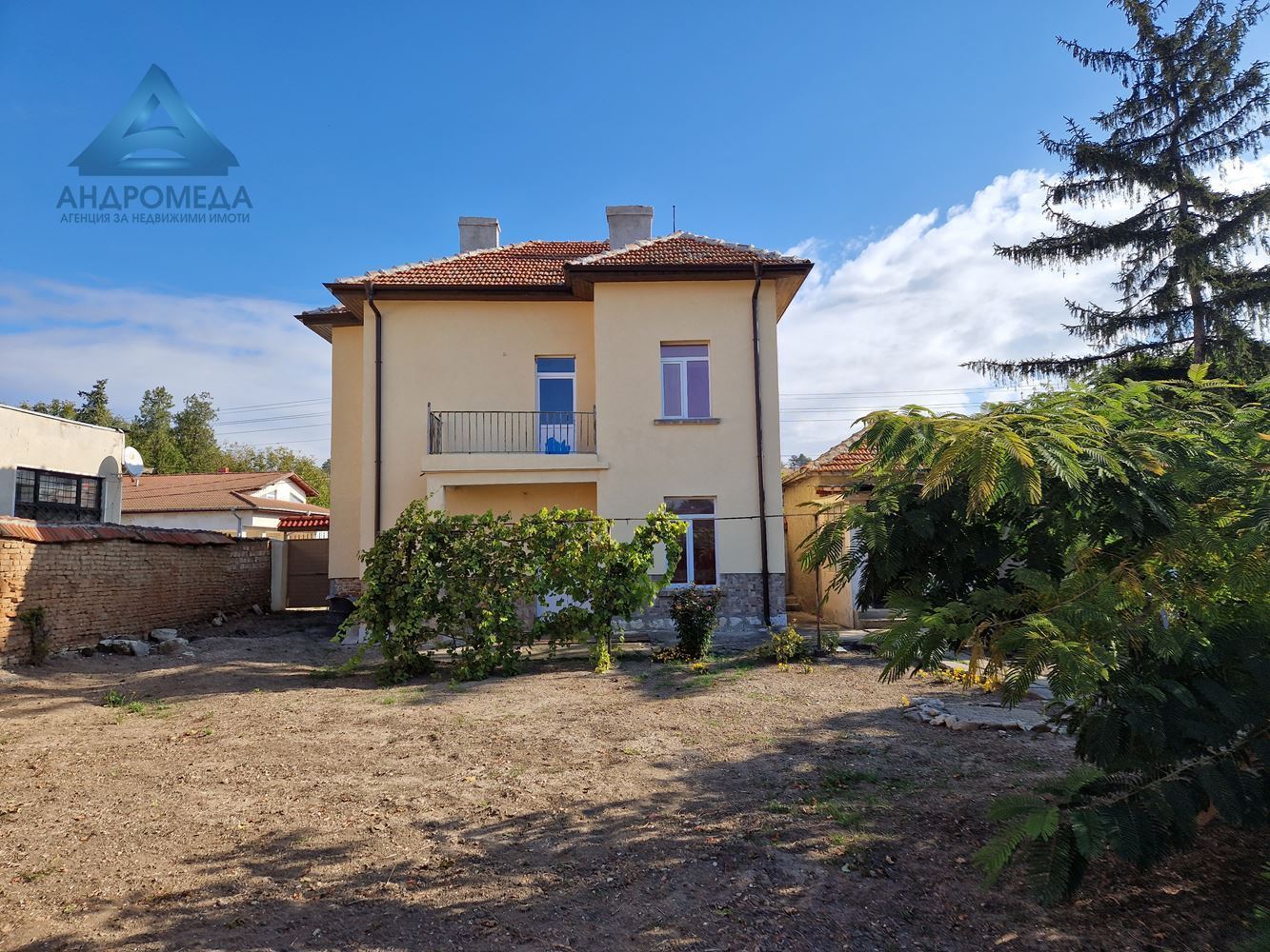 Продава Къща в с. Градина - 0