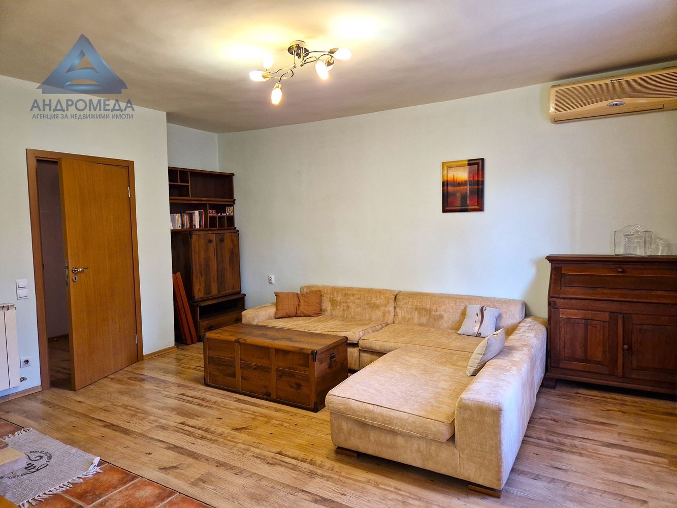 Отдава под наем тристаен апартамент - 0