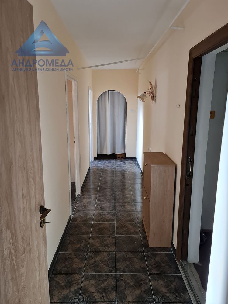 3-стаен Широк център! - 0