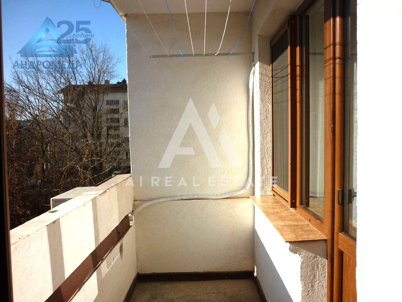 Продава двустаен апартамент - 0