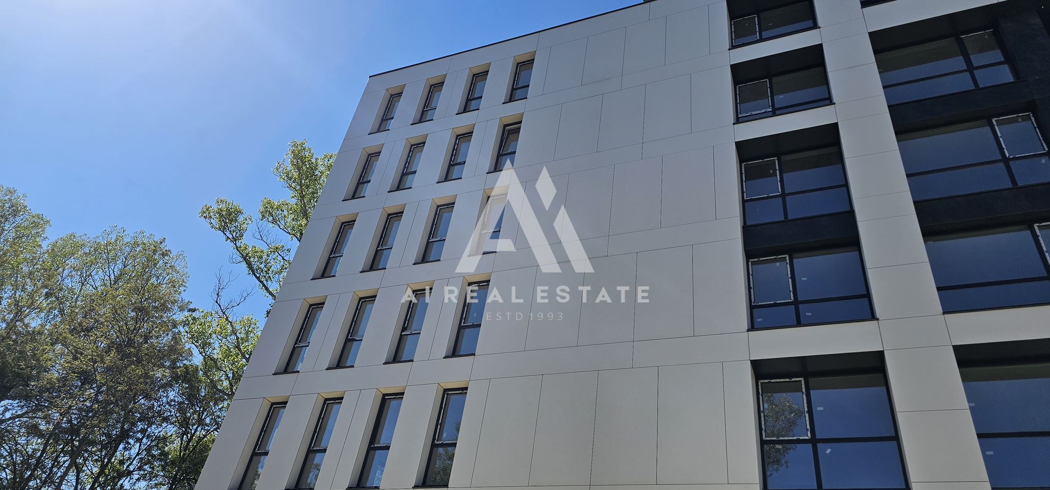 Three-room apartment in a luxury residential complex in Malinova Dolina, entrance 3, apt. 11-0 Тристаен апартамент в луксозен жилищен комплекс в Малинова долина вх.3 ап.11 - 0