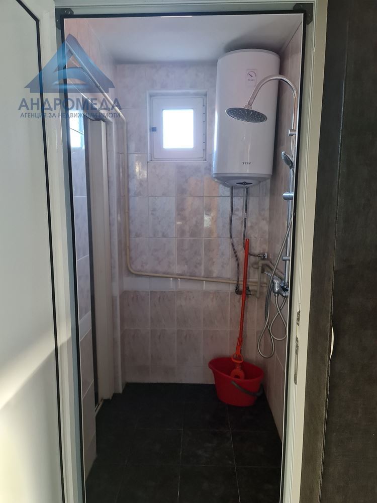 3-стаен Широк център! - 0