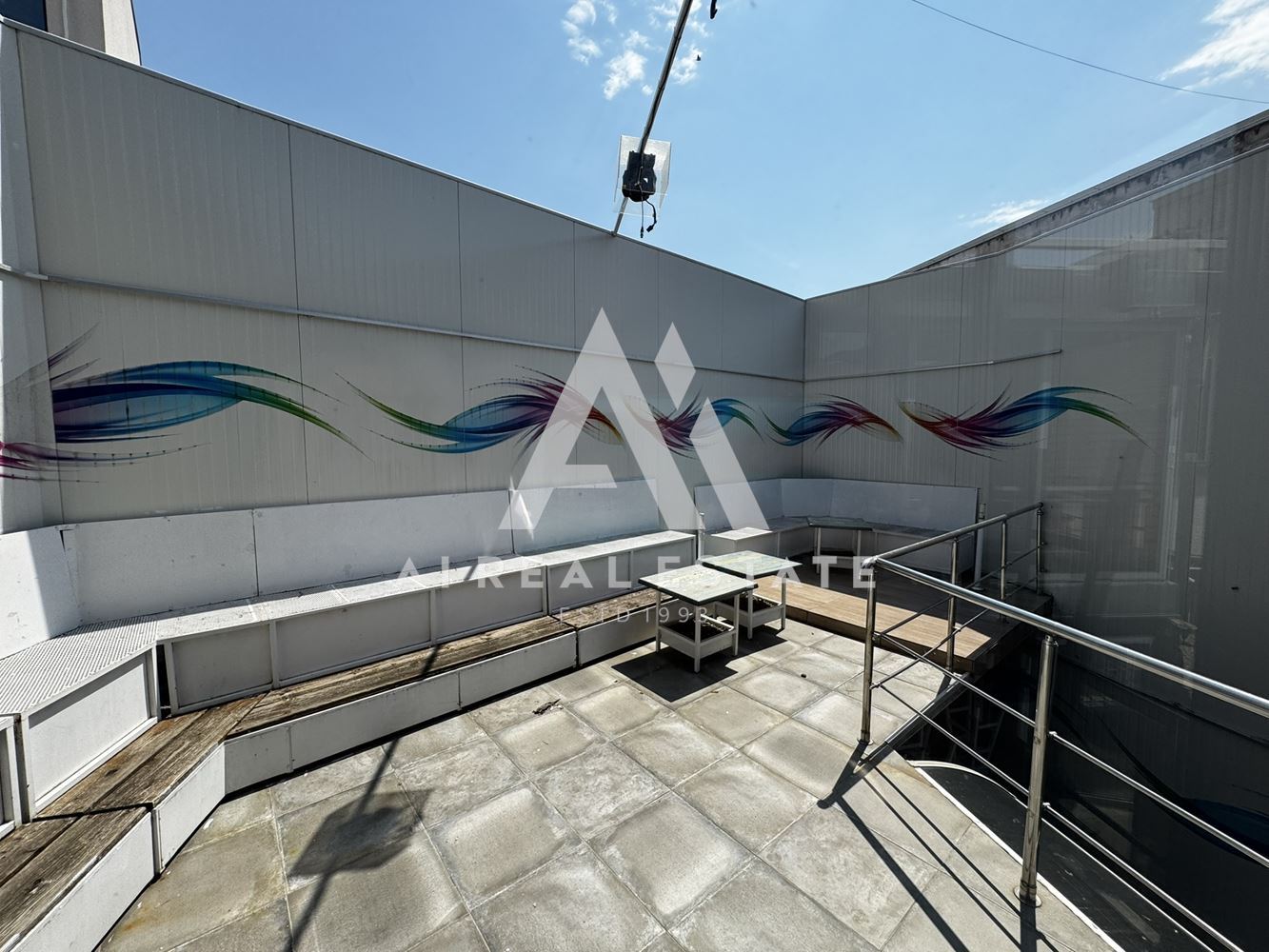 Разработено заведение на два етажа в центъра на гр. Плевен-0 Разработено заведение на два етажа в центъра на гр. Плевен - 0