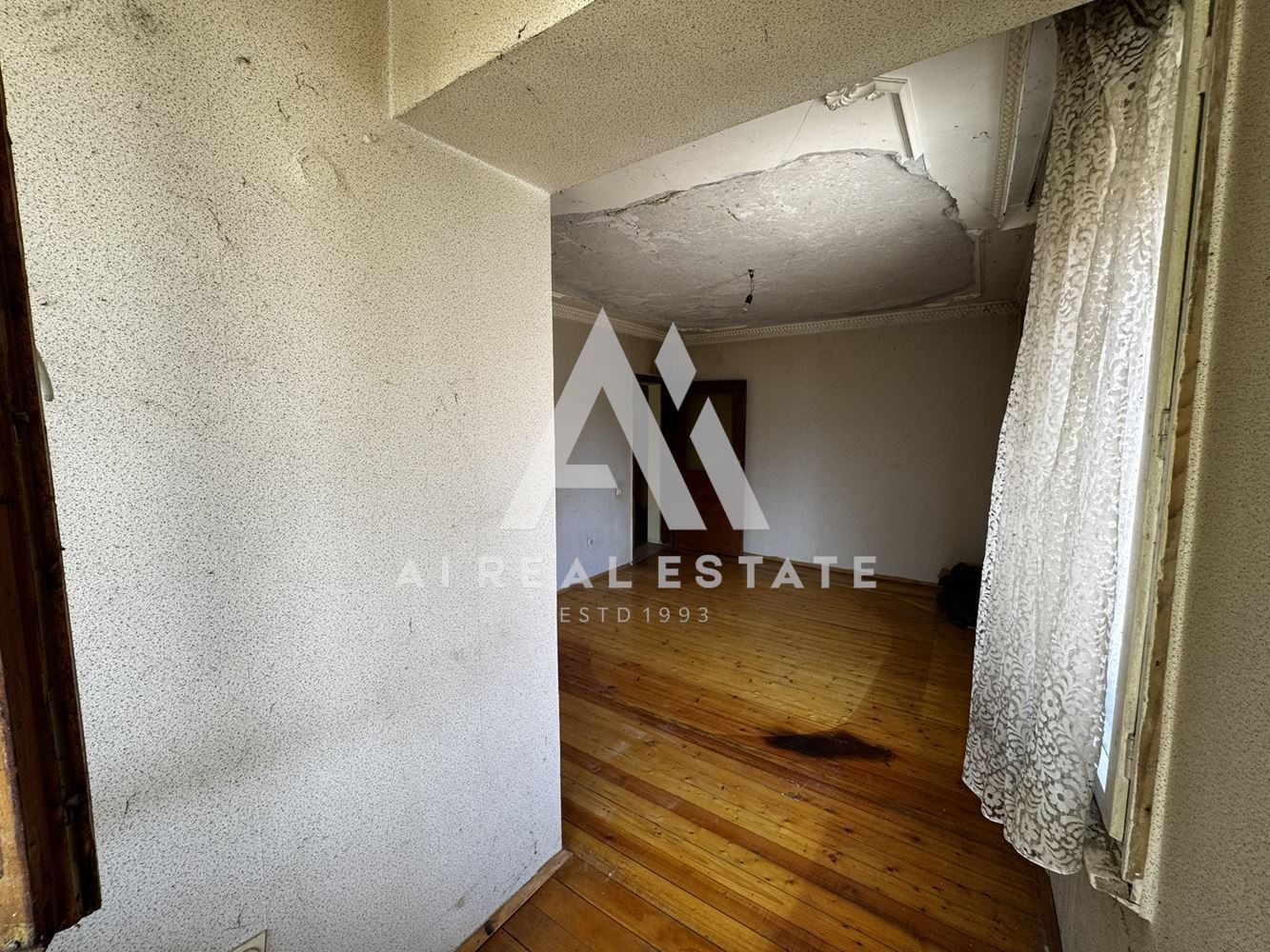 ПЪРВИ ЕТАЖ ОТ КЪЩА С ОТДЕЛЕН ВХОД-0 ПЪРВИ ЕТАЖ ОТ КЪЩА С ОТДЕЛЕН ВХОД - 0