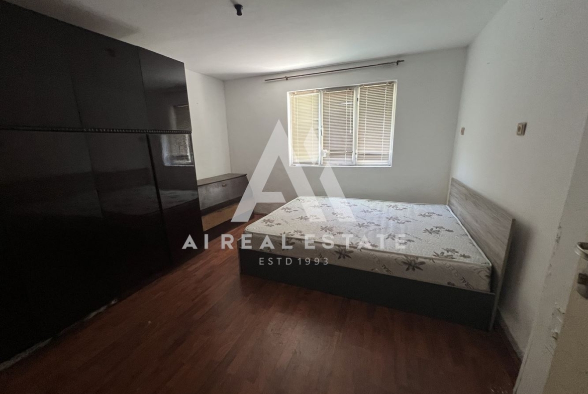 🏡 Етаж от къща на ул. Чаталджа – удобство и функционалност в централната част на Плевен - 0