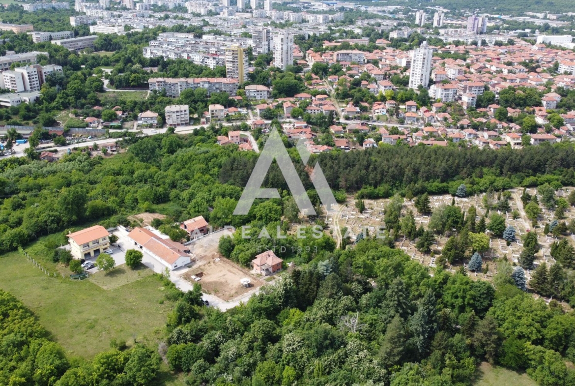 🏡 Парцел в регулация – 9-ти квартал, гр. Плевен - 0