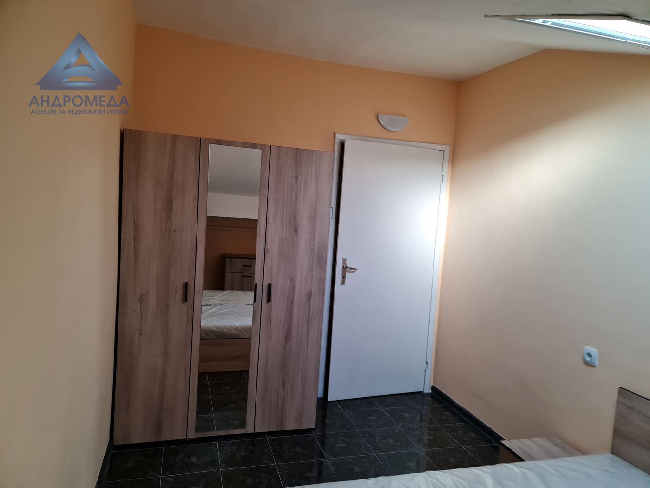 3-стаен Широк център! - 0