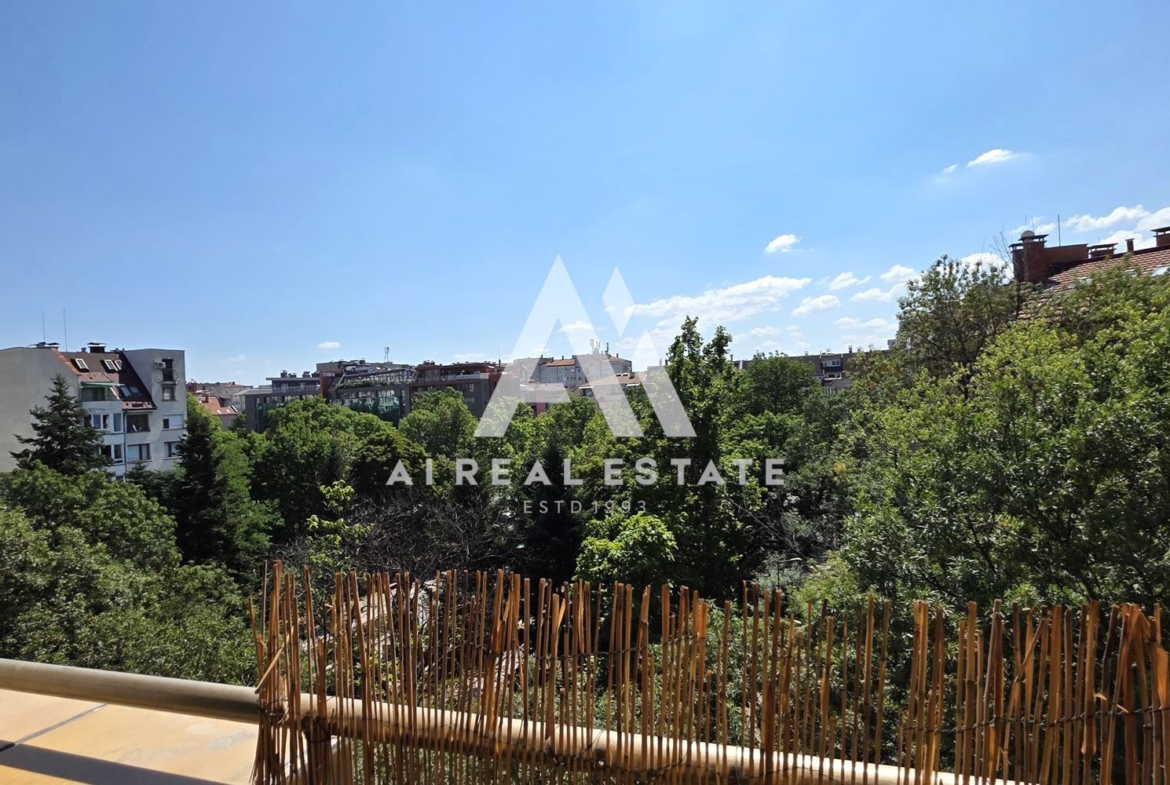 Слънчев двустаен апартамент в ж.к. Лагера – до метростанция „Красно село“ - 0