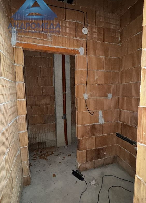 Магазин под наем - ново стоителство - 0