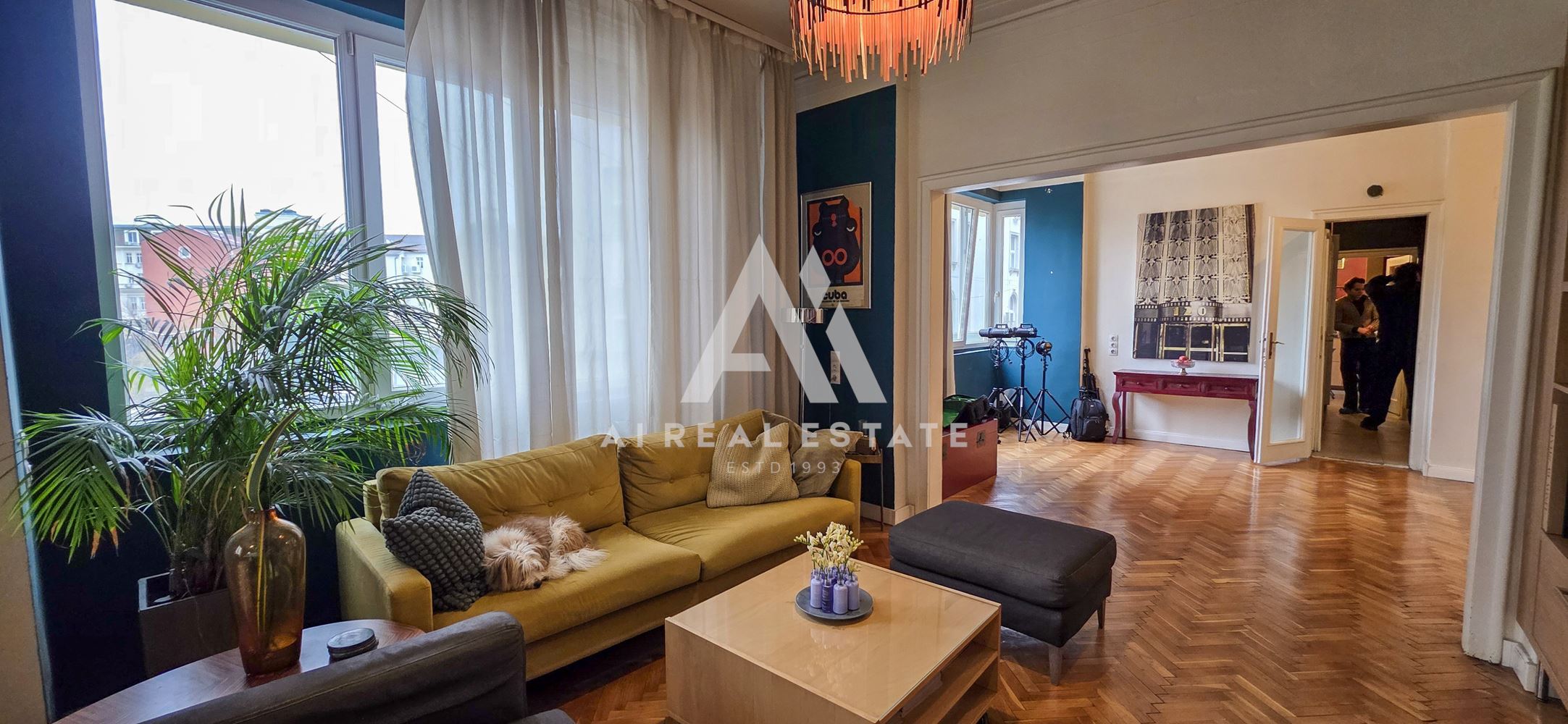 Ул.“Граф Игнатиев“, уб.“Алабин“ и ул.„Христо Белчев“ 1 – имот с три локации и страхотно усещане ! - 0