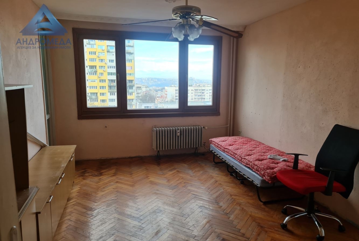 Тристаен Широк център! - 0