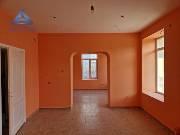 Продава Къща в с. Градина - 0