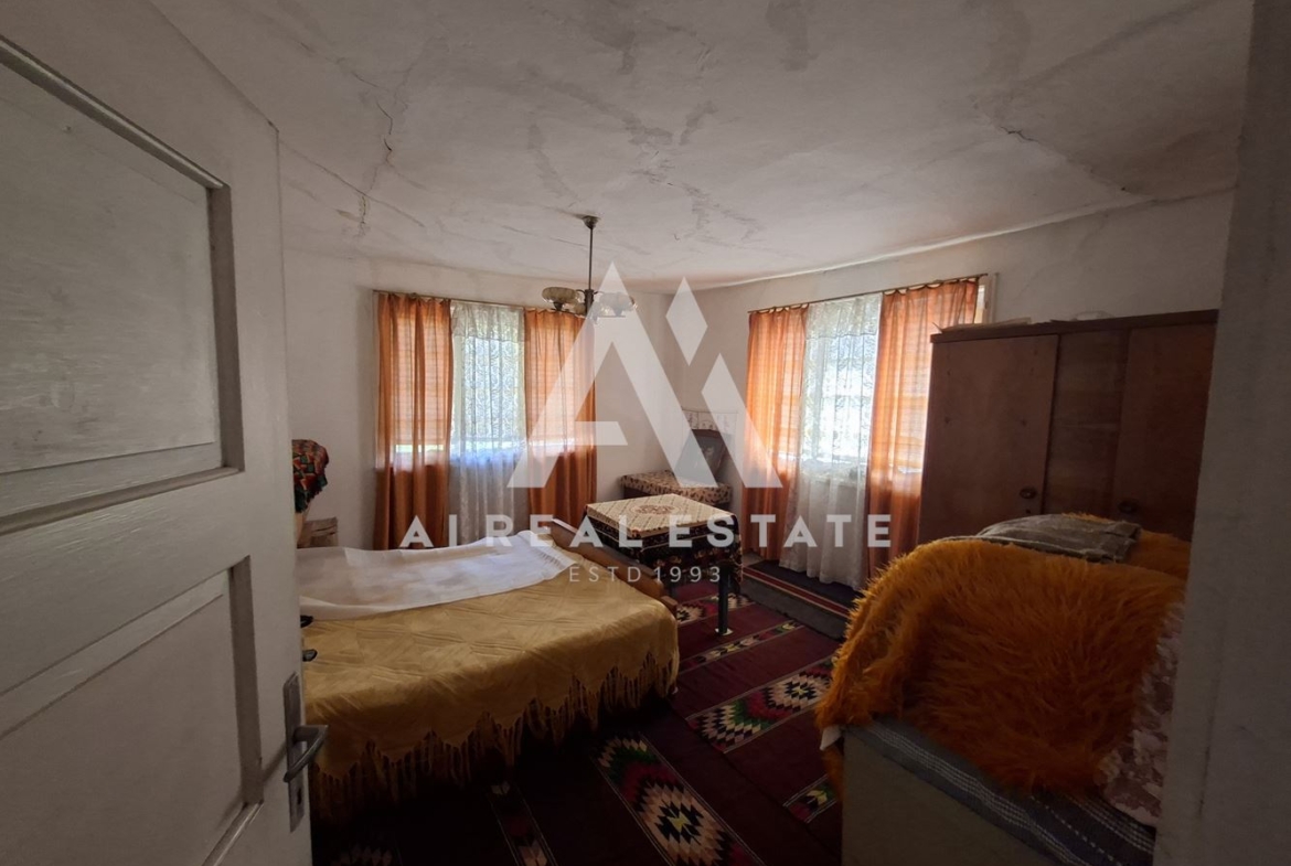 КЪЩА СЕЛО ЪГЛЕН - 0