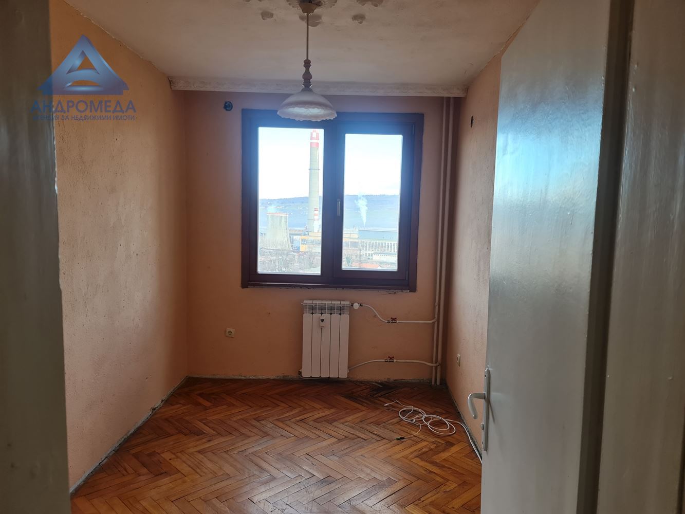 Тристаен Широк център!-0 Тристаен Широк център! - 0