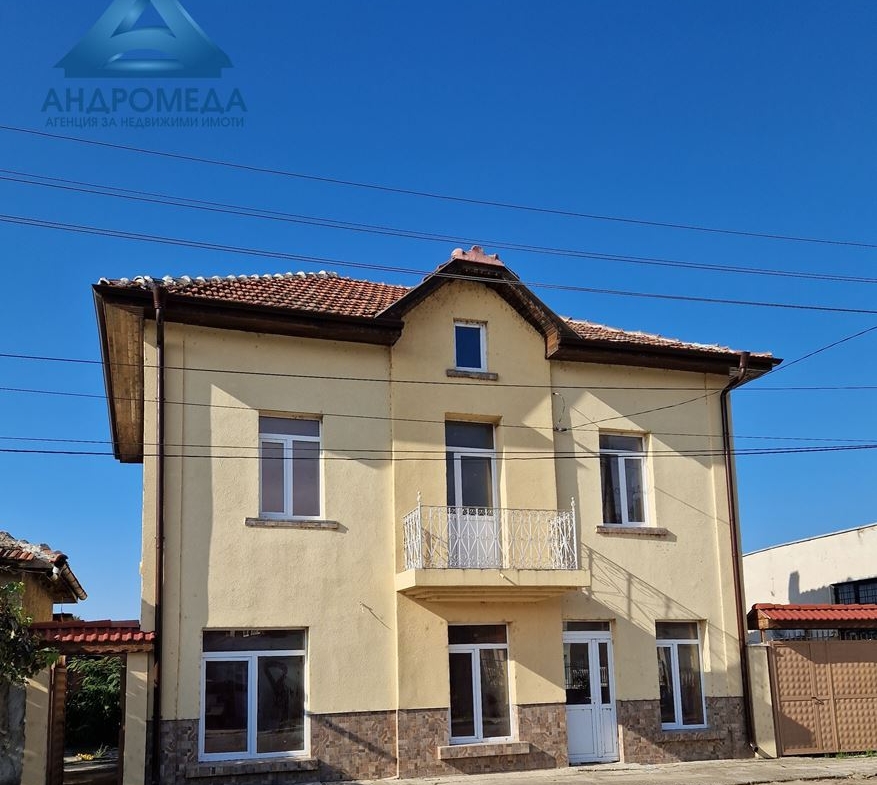 Продава Къща в с. Градина - 0