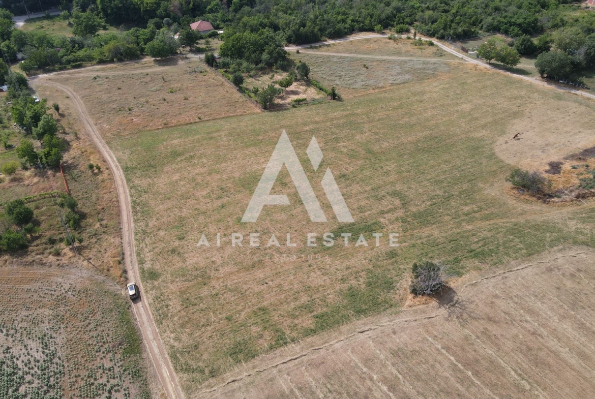 Инвестиционен парцел в гр.Плевен, Момин геран ! - 0