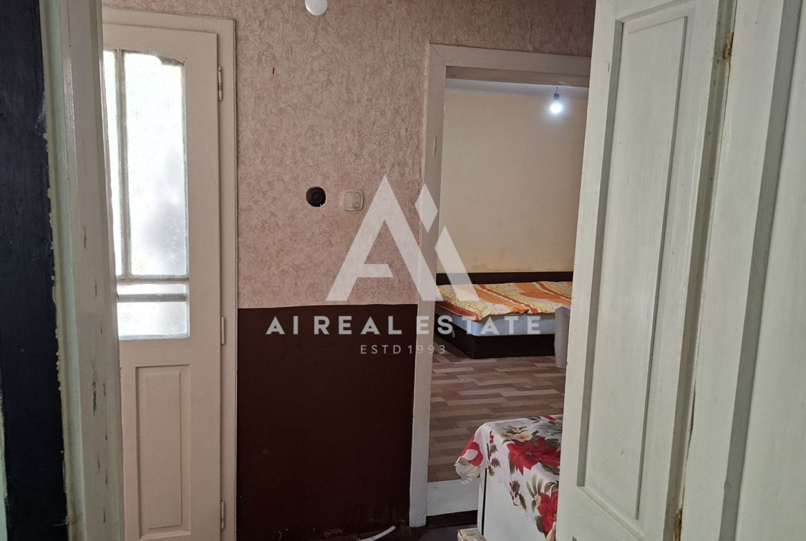 КЪЩА В БОЖУРИЦА - 0