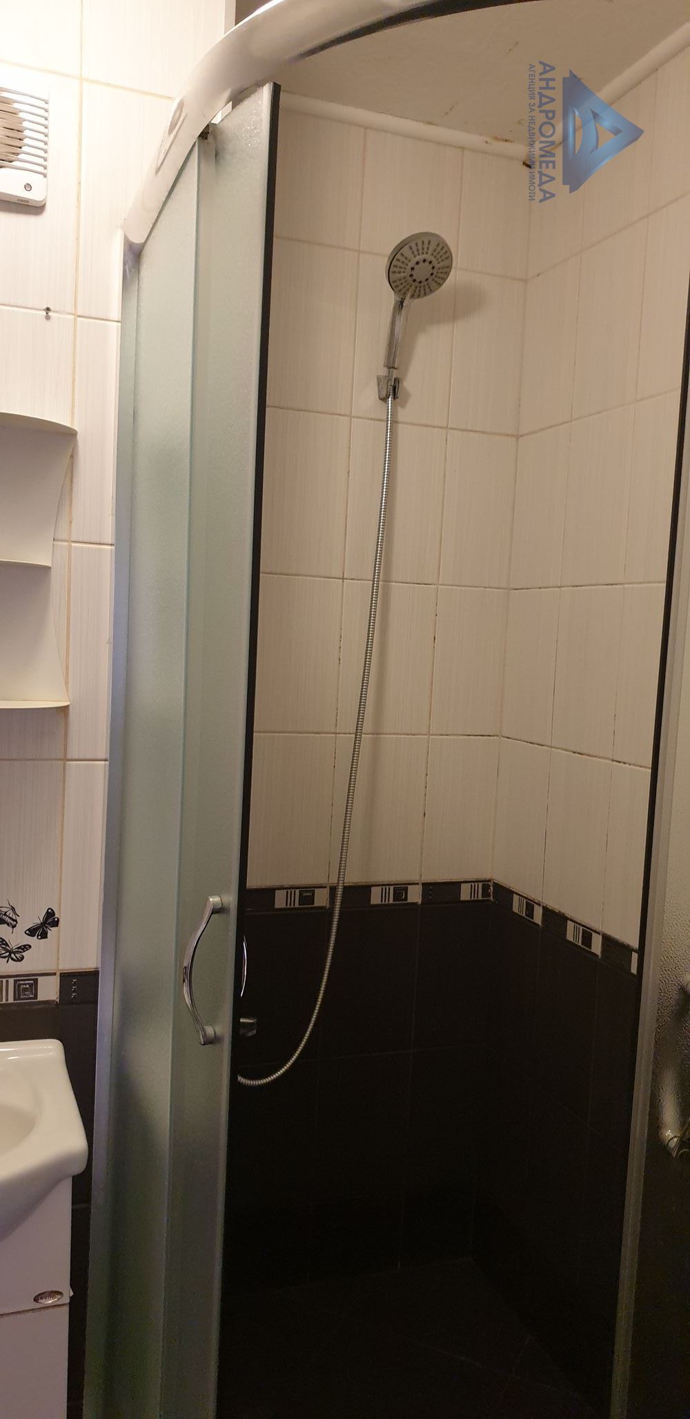 Едностаен ж.к.Дружба 2 - 0