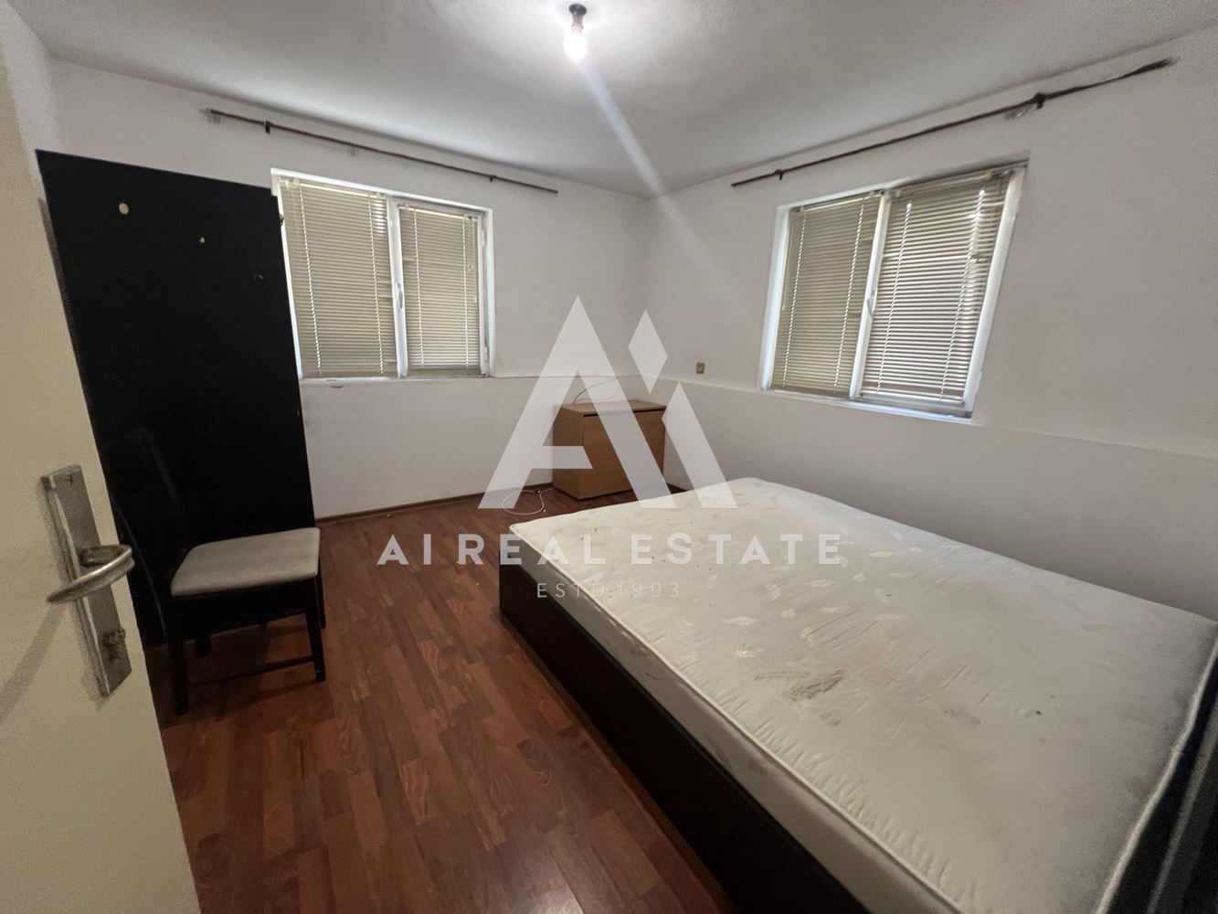 🏡 Етаж от къща на ул. Чаталджа – удобство и функционалност в централната част на Плевен - 0