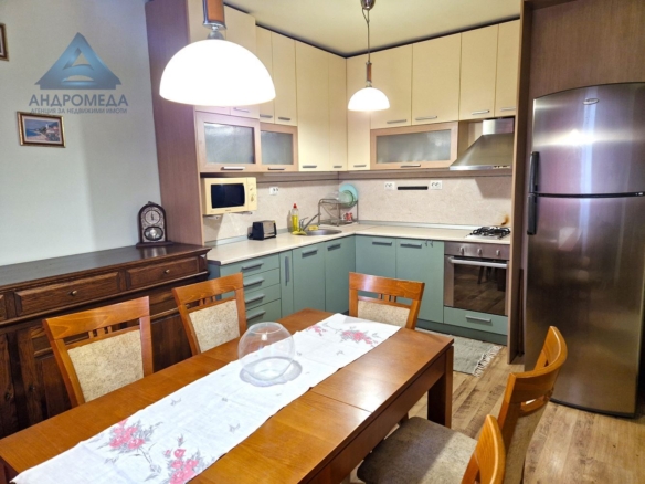 Отдава под наем тристаен апартамент - 0