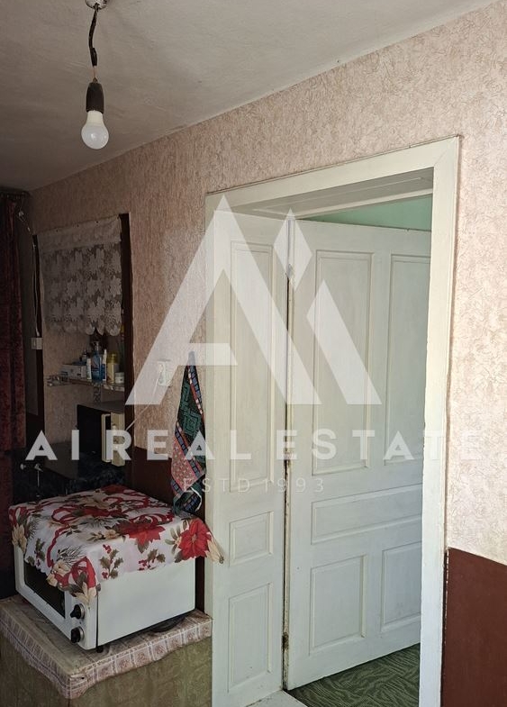 КЪЩА В БОЖУРИЦА - 0