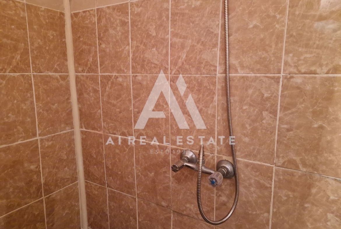 Гарсониера под наем - 0