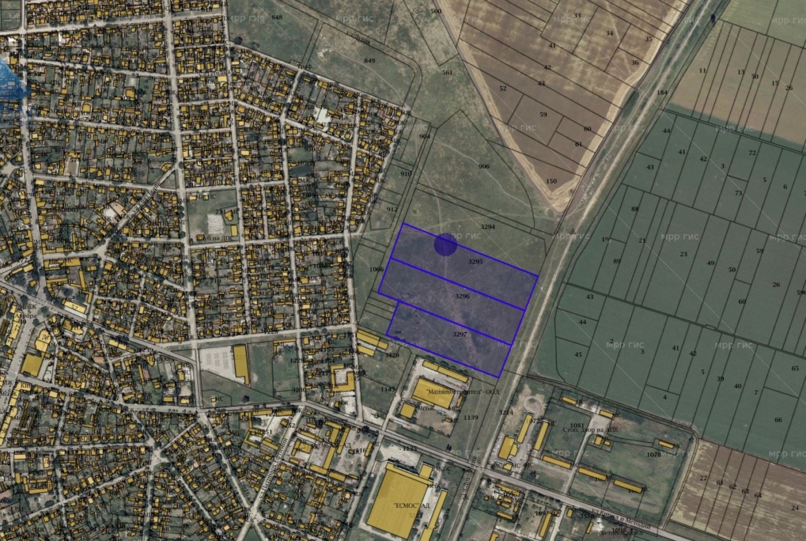 Терен за фотоволтачни централи в гр.Левски с площ 85208 кв.м. ! - 0