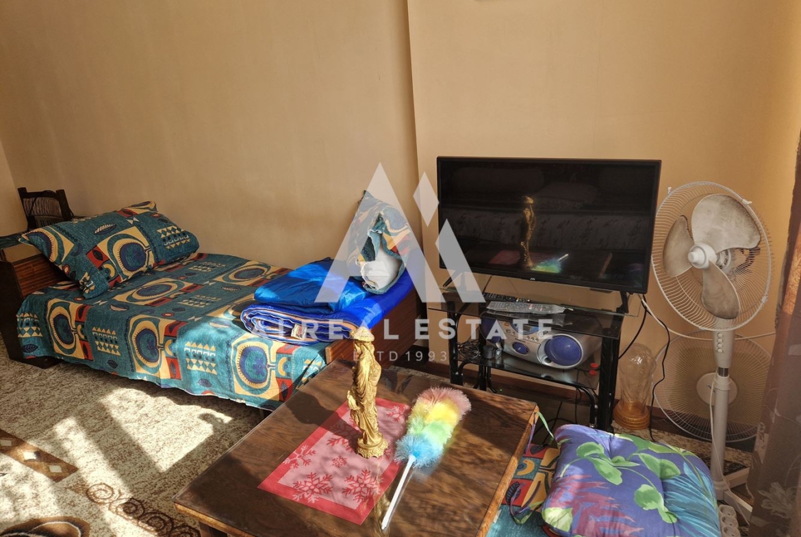 Гарсониера под наем - 0