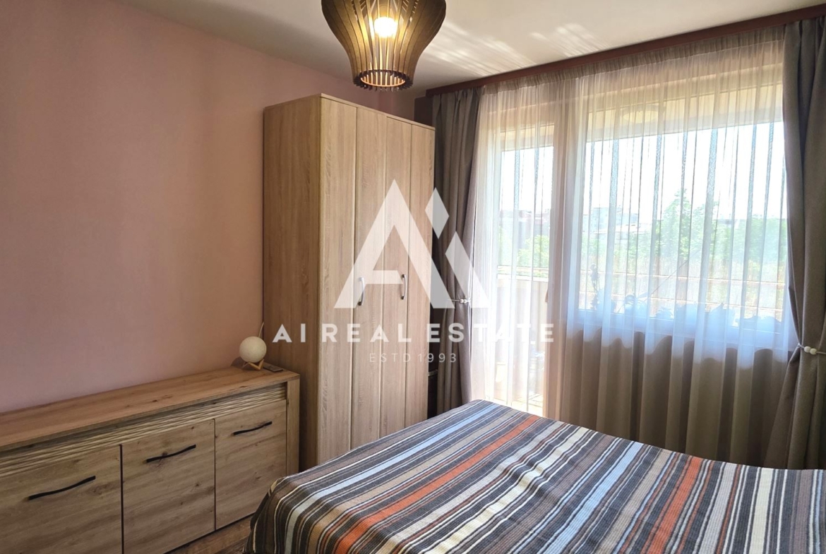 Слънчев двустаен апартамент в ж.к. Лагера – до метростанция „Красно село“ - 0