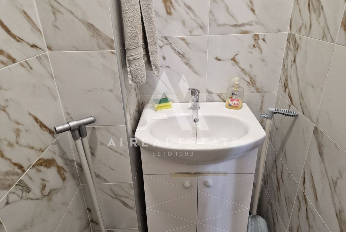 Дава под наем магазин - 0