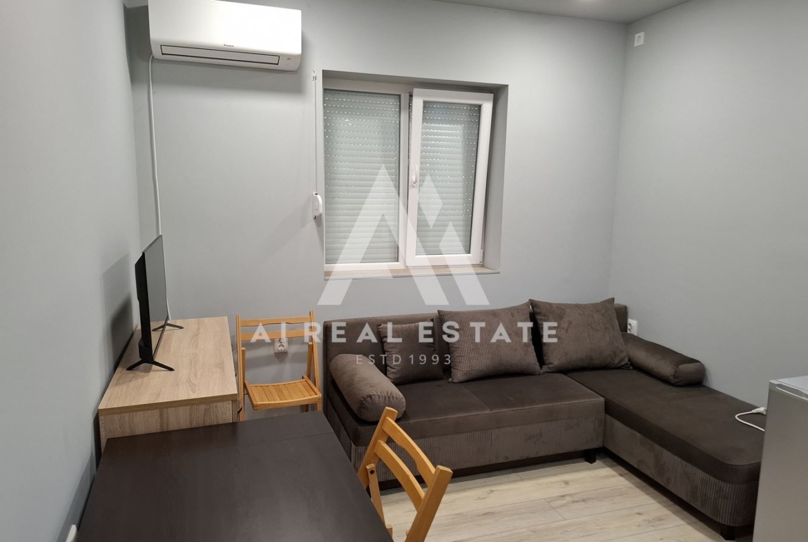 Уютна боксониера под наем! - 0