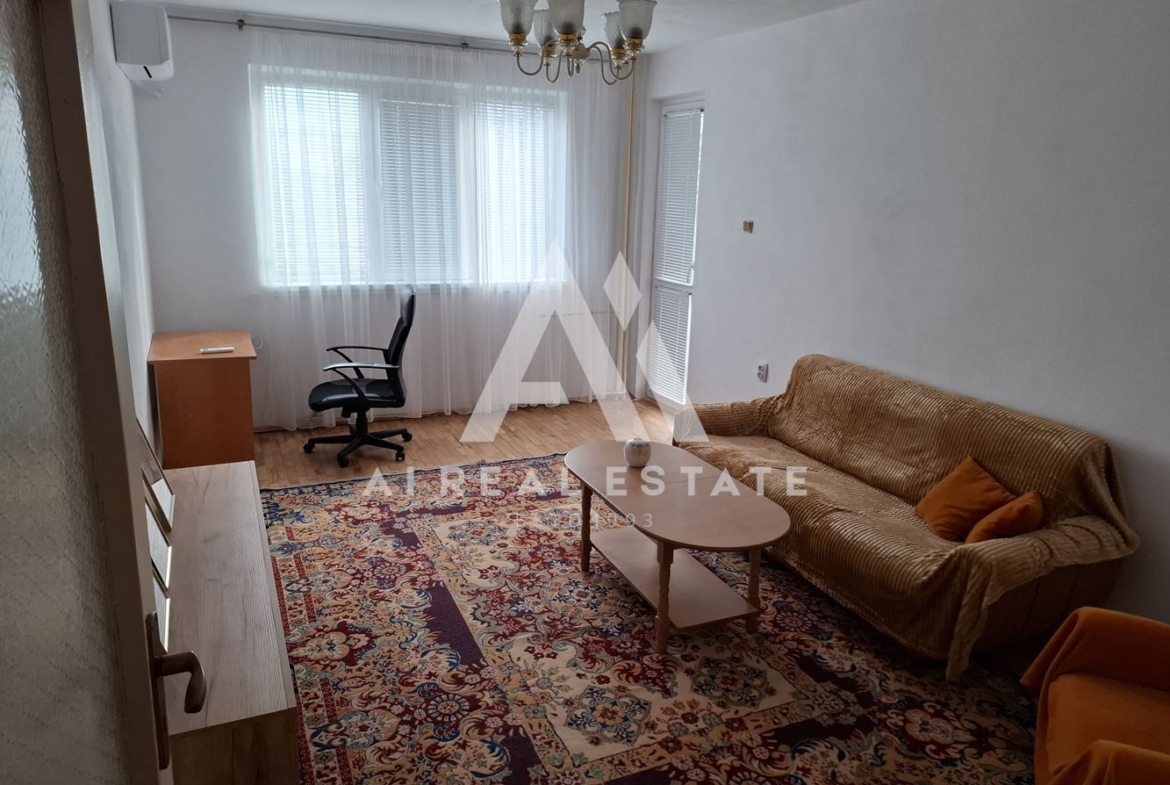 3-стаен апартамент под наем - 0