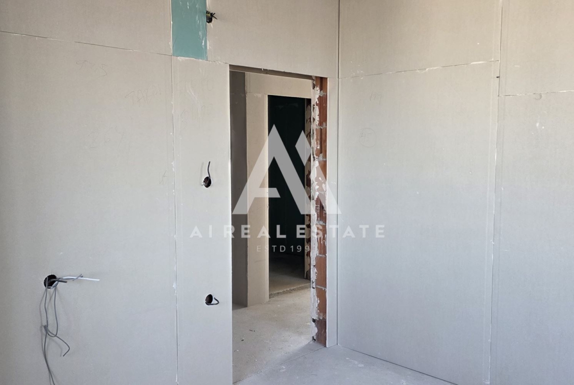 3-стаен Широк център! - 0