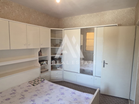 🏡 Просторен апартамент в 9-ти квартал, Плевен - 0