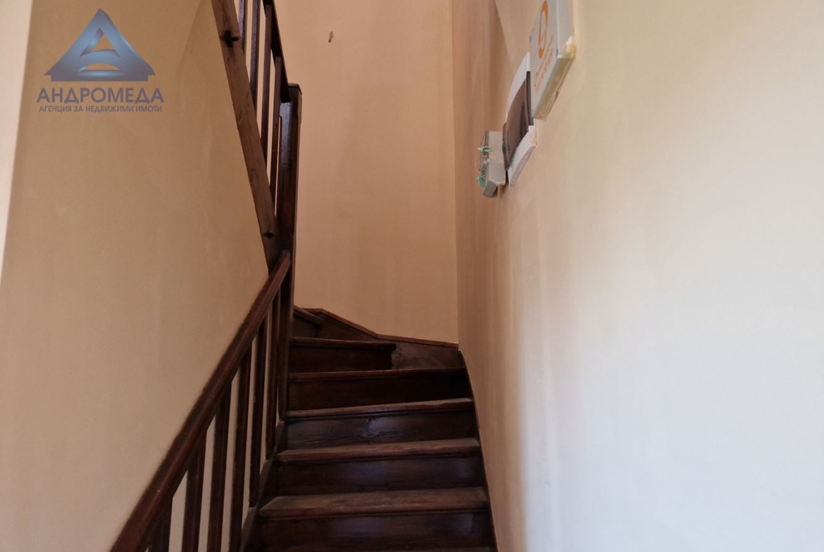 Продава Къща в с. Градина - 0