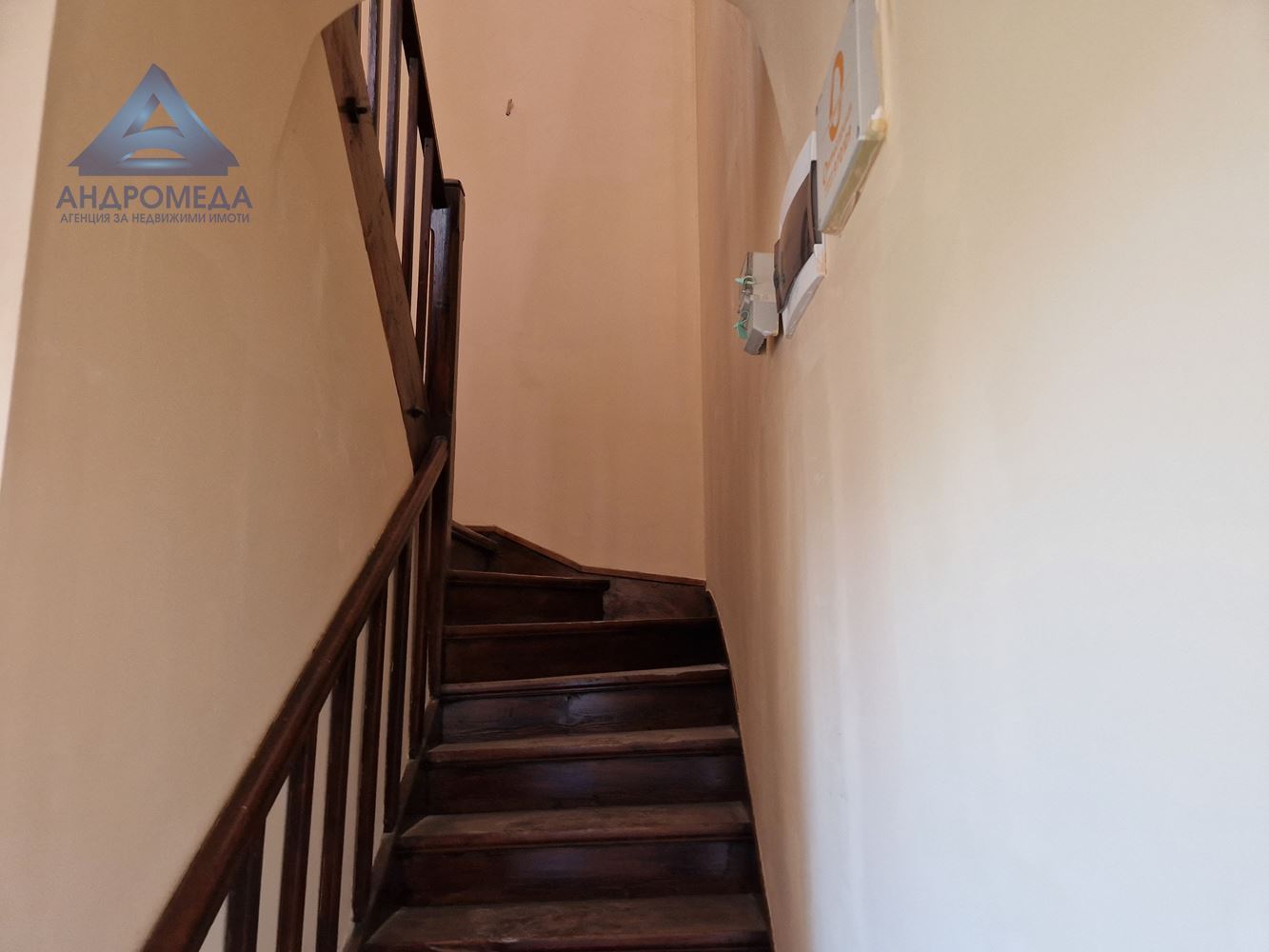 Продава Къща в с. Градина - 0