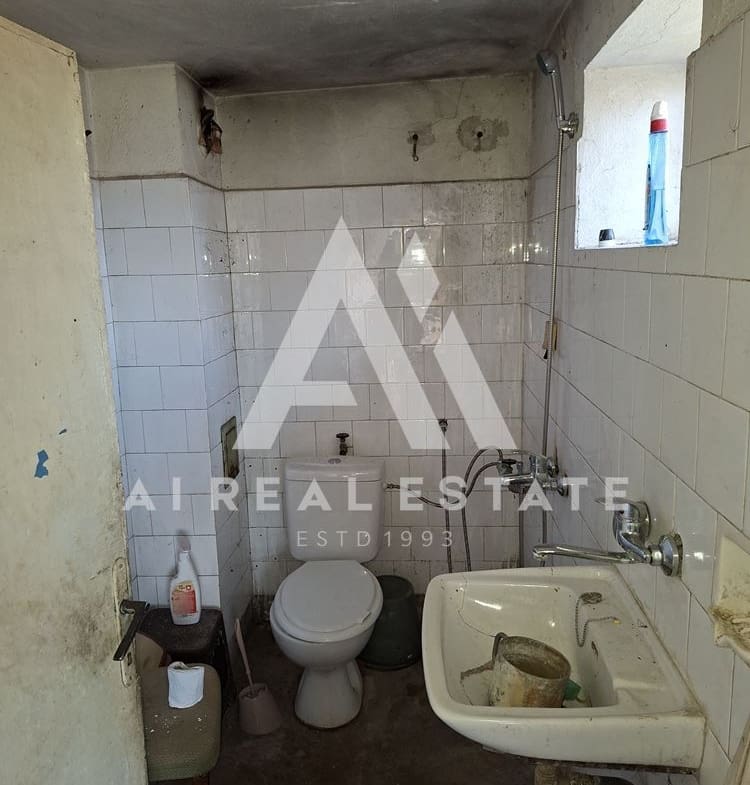 ЕДНОЕТАЖНА КЪЩА - 0