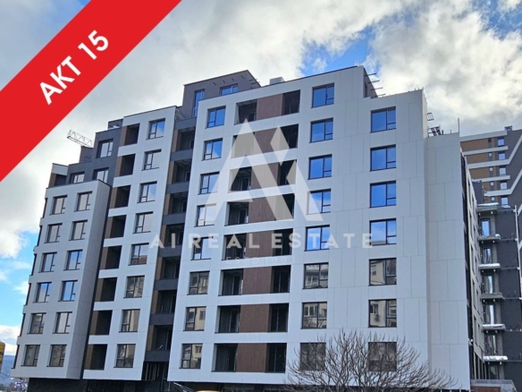 Просторен тристаен апартамент с двор до Бизнес парк София - 0