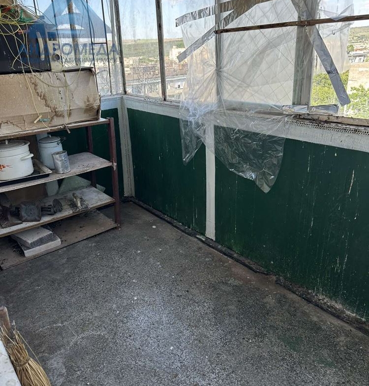 Тристаен апартамент ж.к. Сторгозия 1 - 0