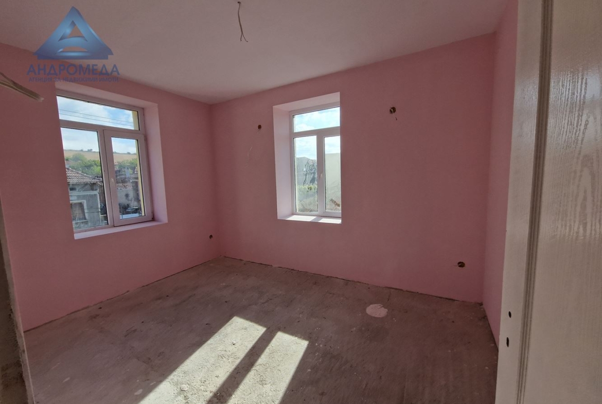 Продава Къща в с. Градина - 0