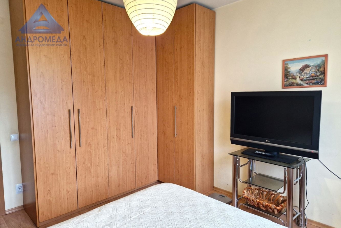 Отдава под наем тристаен апартамент - 0