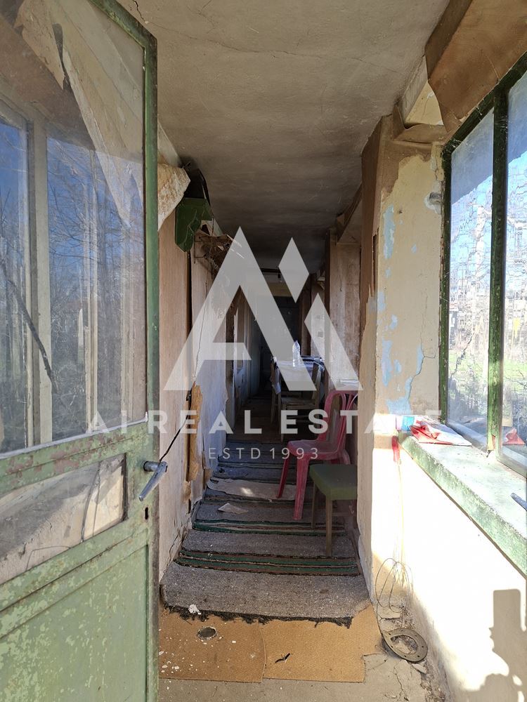 ЕДНОЕТАЖНА КЪЩА - 0