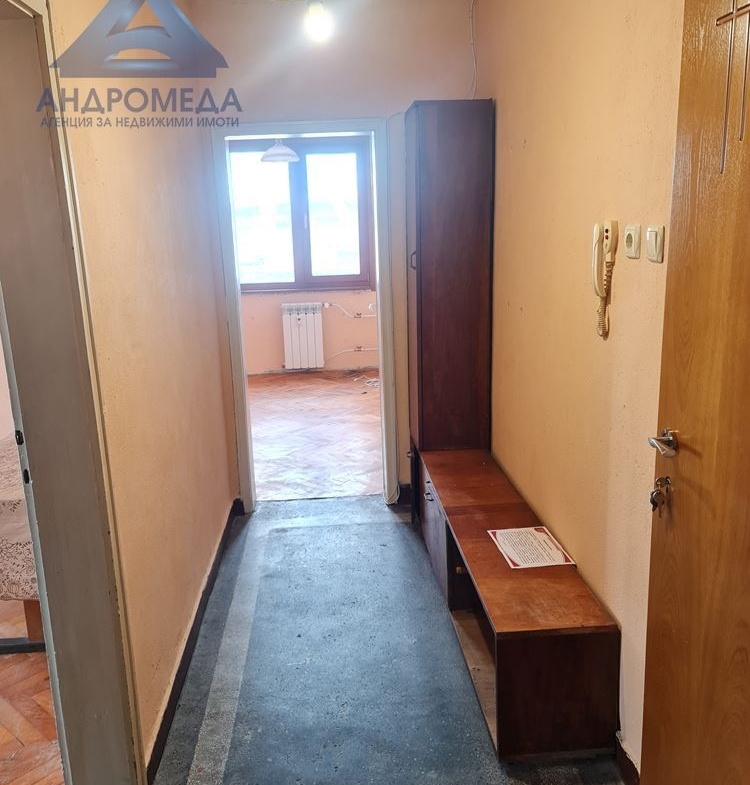 Тристаен Широк център! - 0