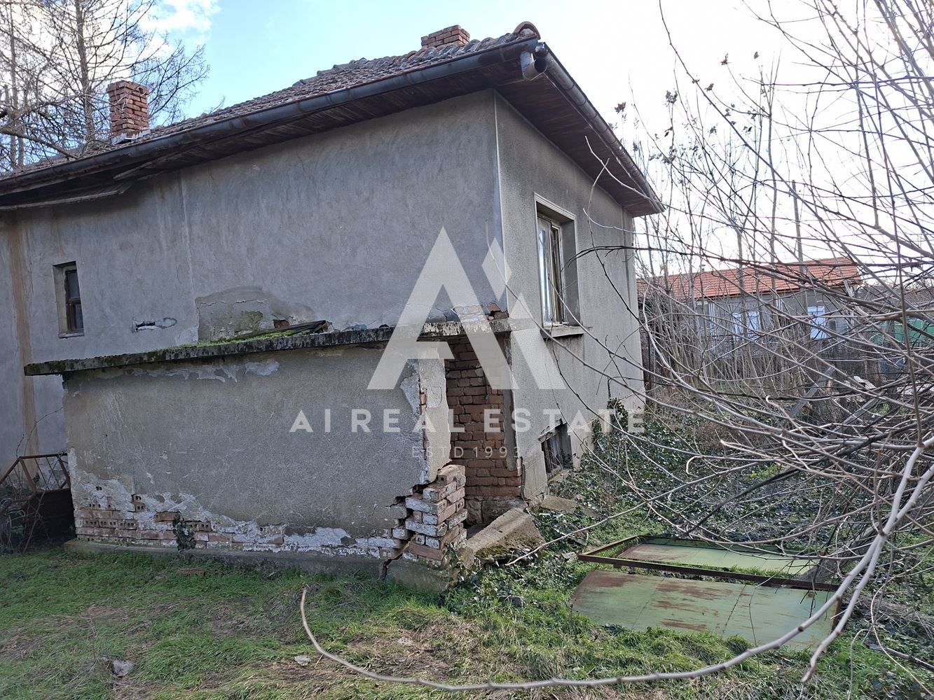 ЕДНОЕТАЖНА КЪЩА - 0