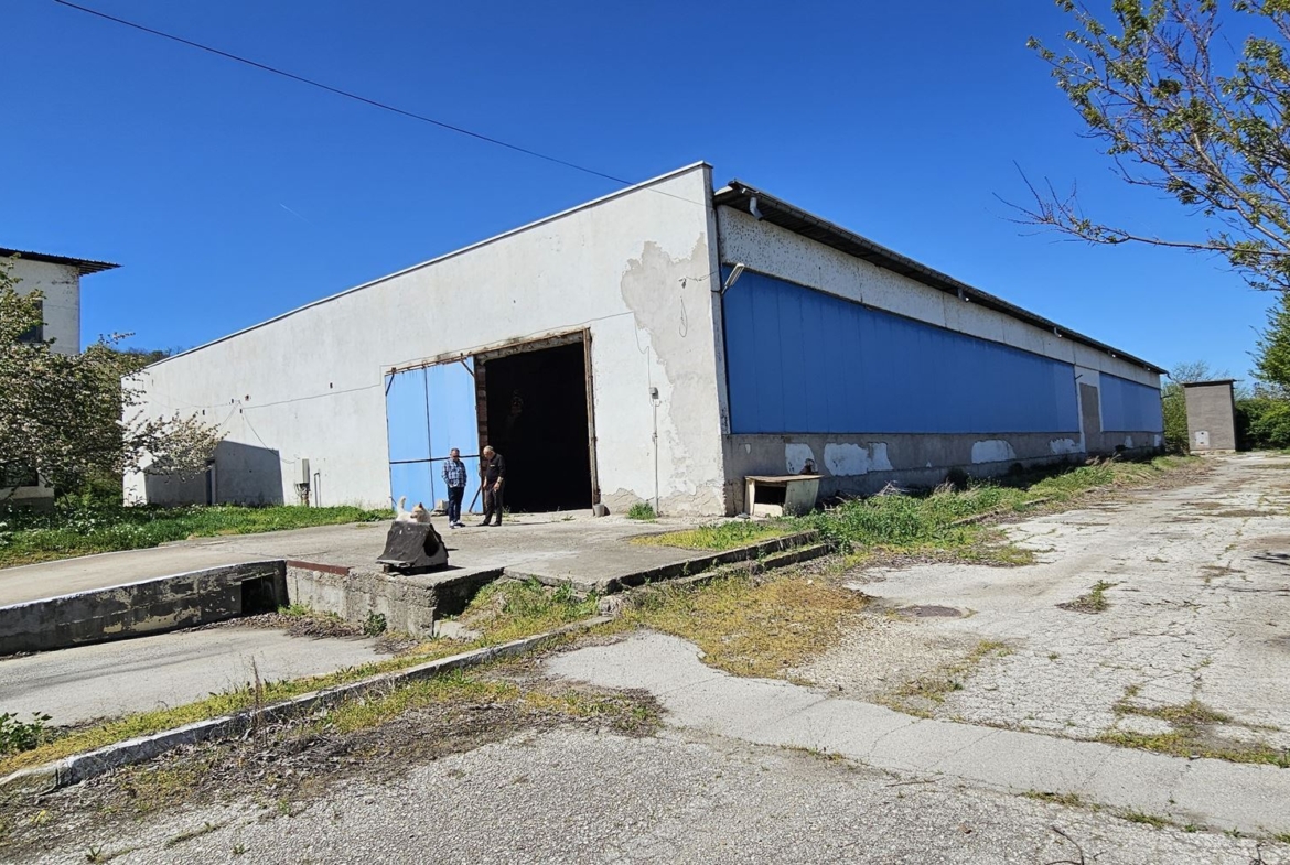 Производствено помещение - складова база, Склад, произв. помещения с.Бръшляница ! - 0