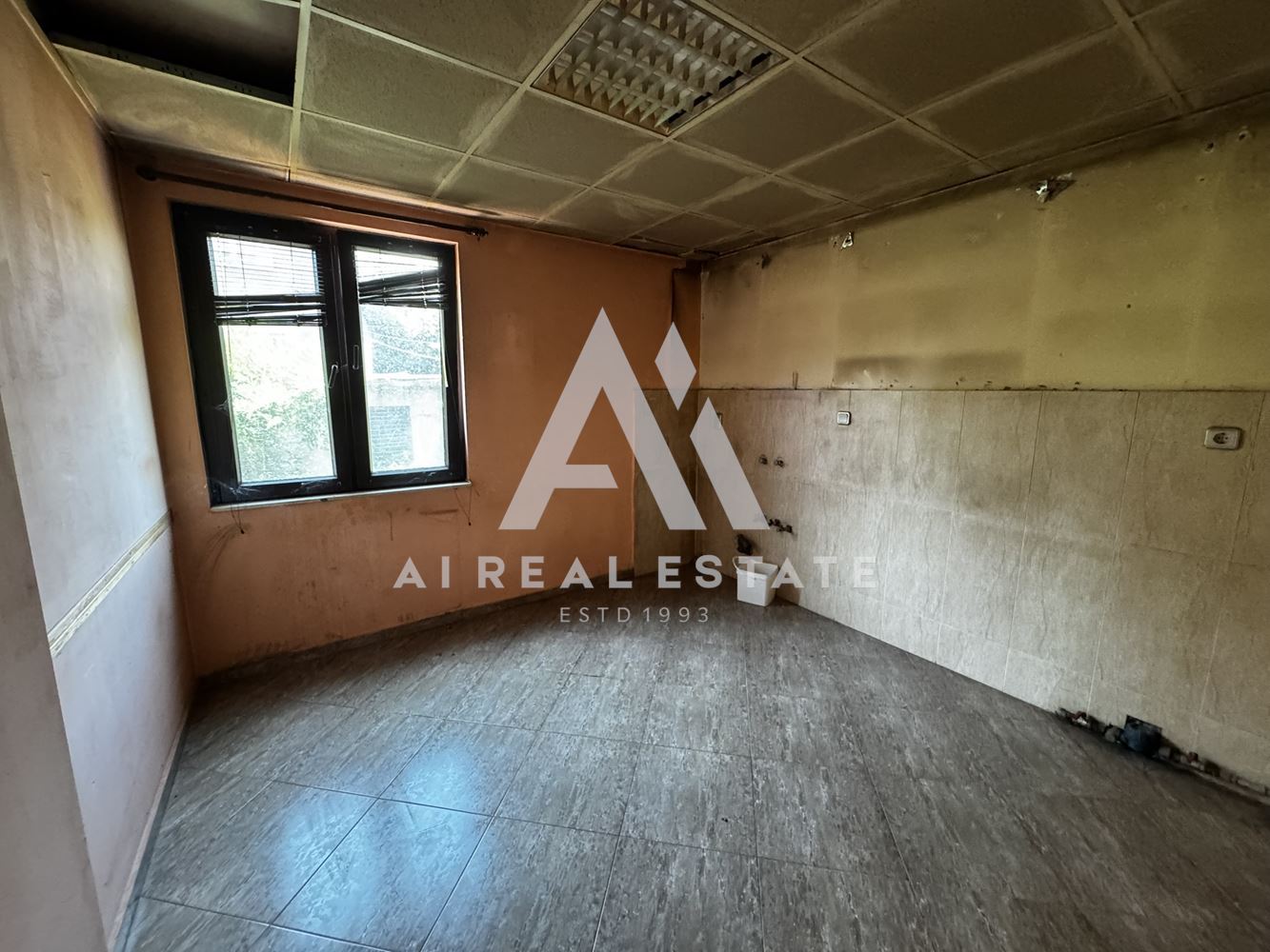 ПЪРВИ ЕТАЖ ОТ КЪЩА С ОТДЕЛЕН ВХОД-0 ПЪРВИ ЕТАЖ ОТ КЪЩА С ОТДЕЛЕН ВХОД - 0