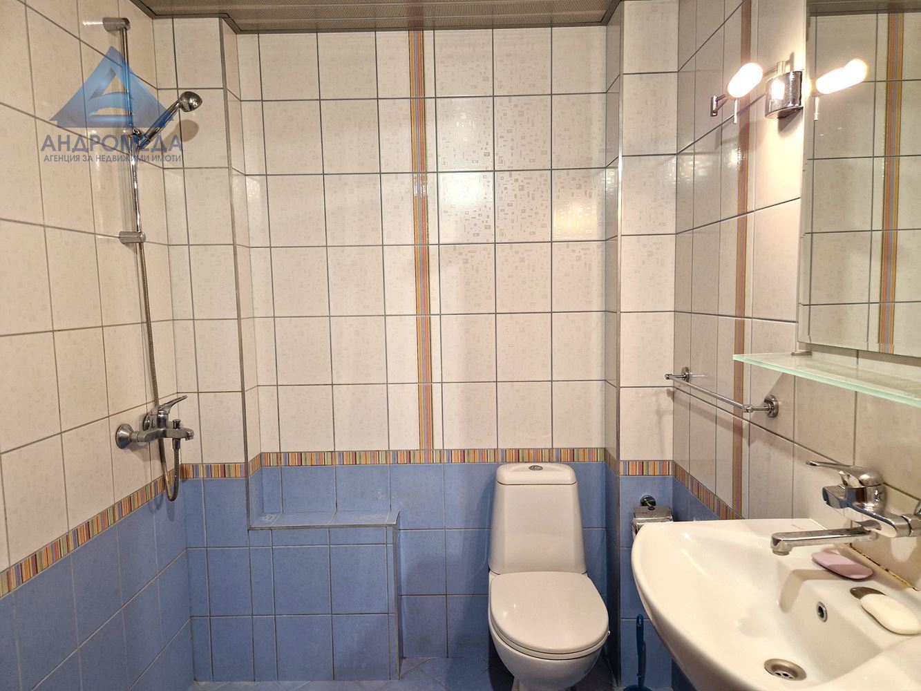 Отдава под наем тристаен апартамент - 0