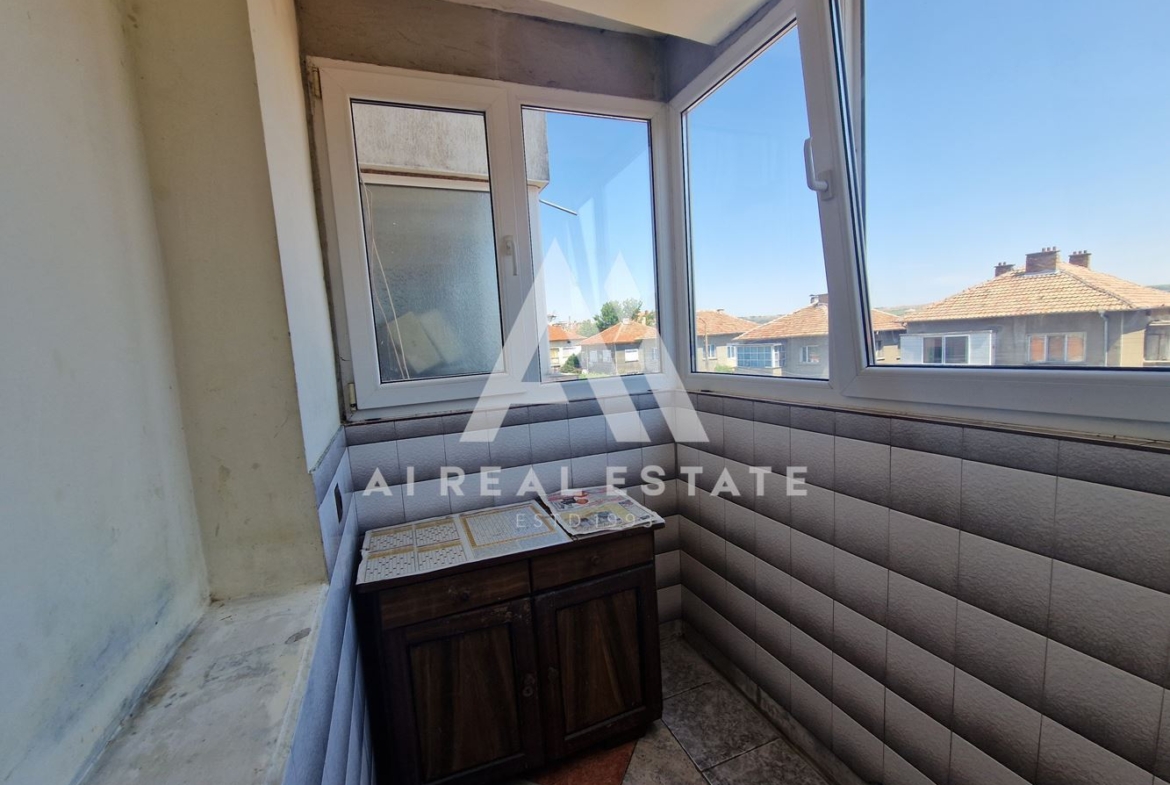 Апартамент с гараж, гр.Плевен, ж.к.Сторгозия ! - 0