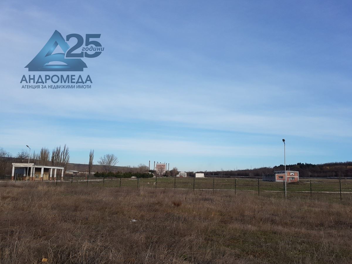 The translation of "Парцел-0" from Bulgarian to English is "Parcel-0." In this context, "парцел" (parcel) typically refers to a plot or section of land. The number following it might indicate a specific unit or designation within a larger area. Парцел - 0